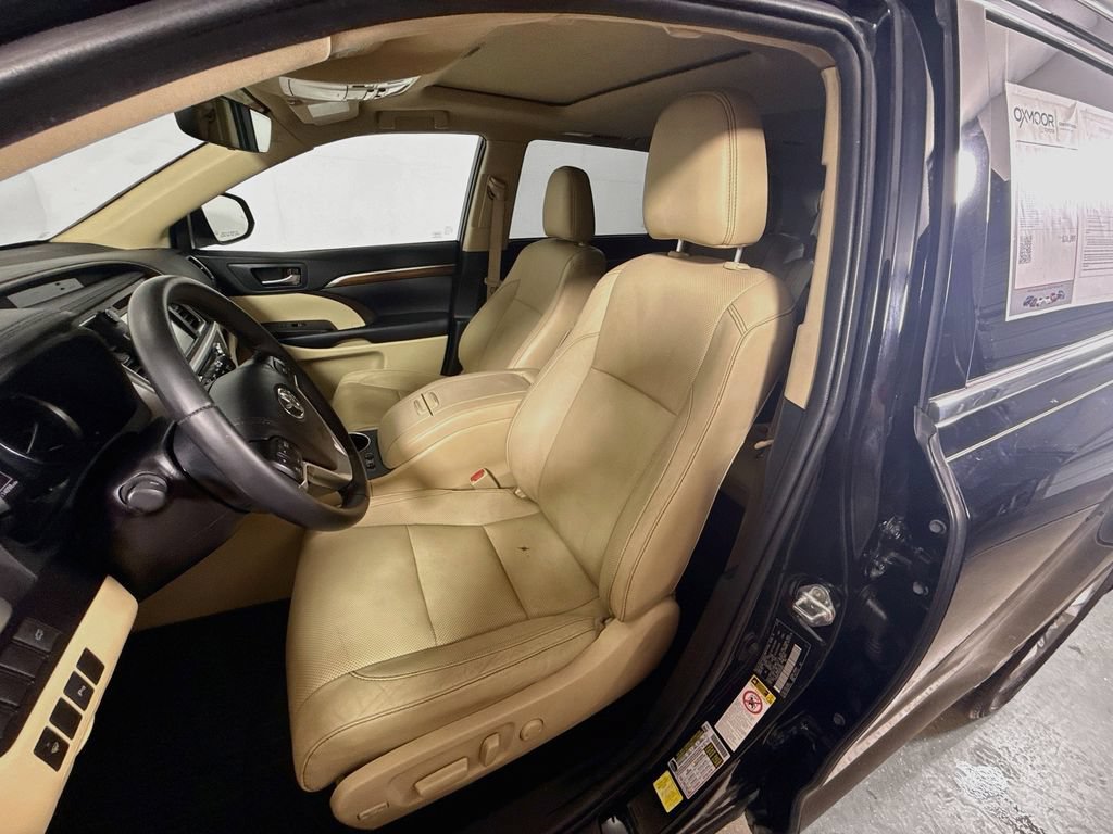 Certified 2019 Toyota Highlander Limited AWD/4WD image 20
