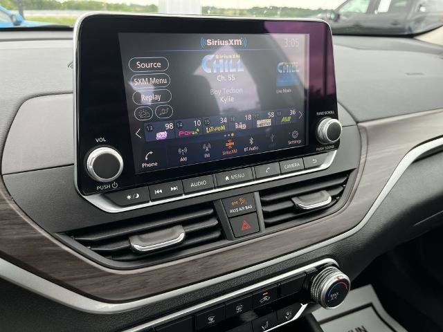 Certified 2023 Nissan Altima 2.5 SV FWD image 16
