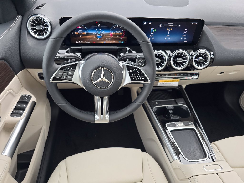 New 2026 Mercedes-Benz GLA 250 4MATIC image 31