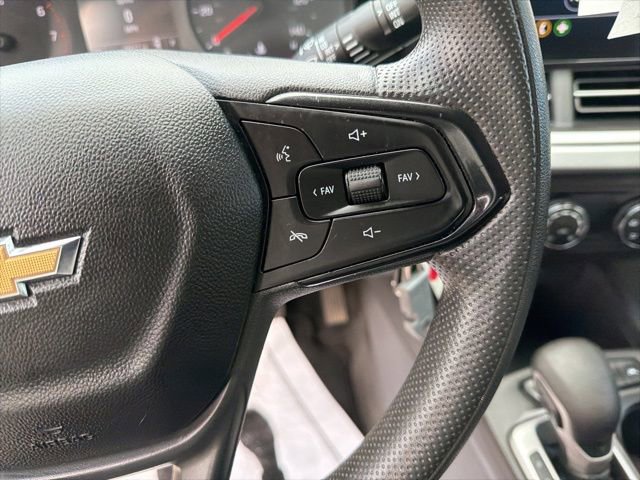 Used 2024 Chevrolet Trax LS FWD image 25