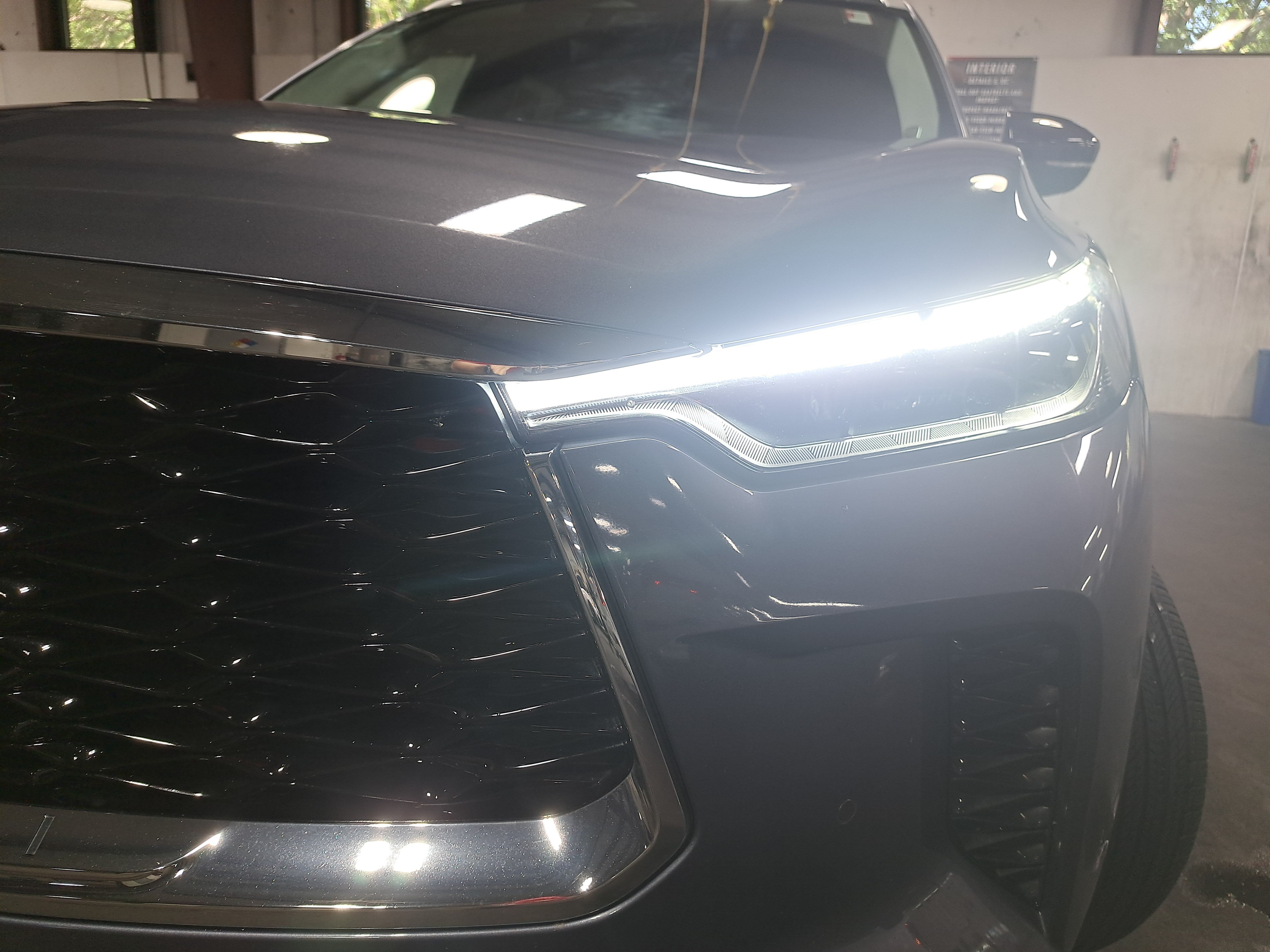 Used 2023 INFINITI QX60 Sensory w/ Vision Package AWD/4WD image 32