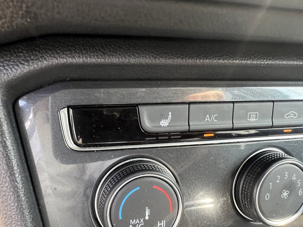 Used 2023 Volkswagen Tiguan S image 15