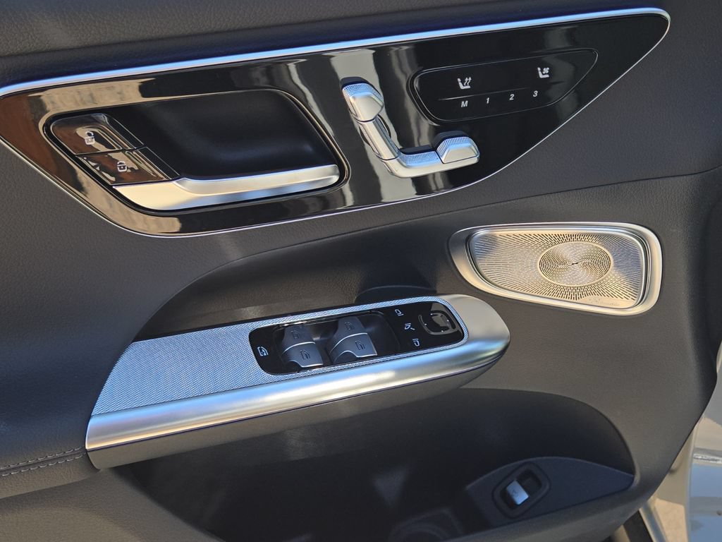 New 2026 Mercedes-Benz GLC 300 image 17