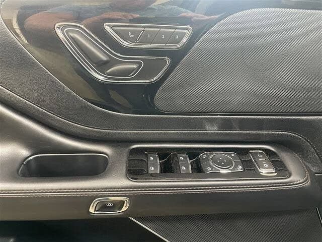 Used 2023 Lincoln Aviator AWD image 9