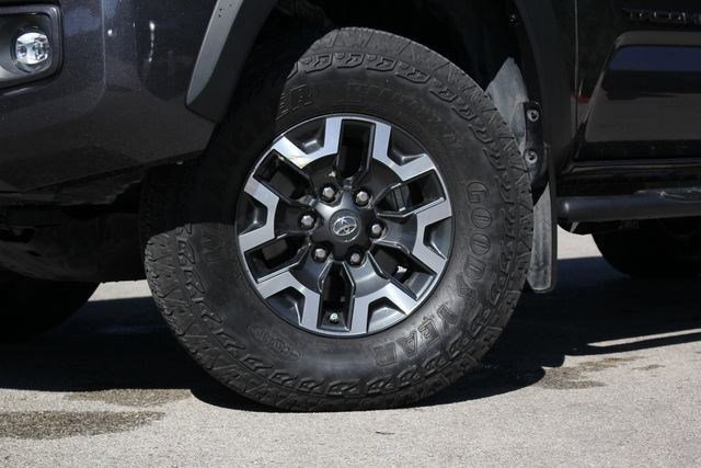Used 2022 Toyota Tacoma 4x4 Double Cab image 3