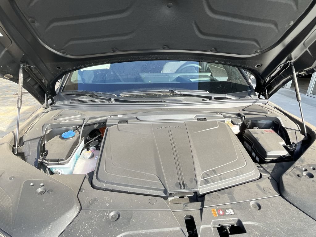 New 2025 Genesis GV60 Advanced AWD/4WD image 18