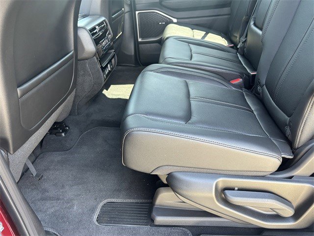 New 2025 Jeep Wagoneer L 4WD w/ Convenience Group I image 24