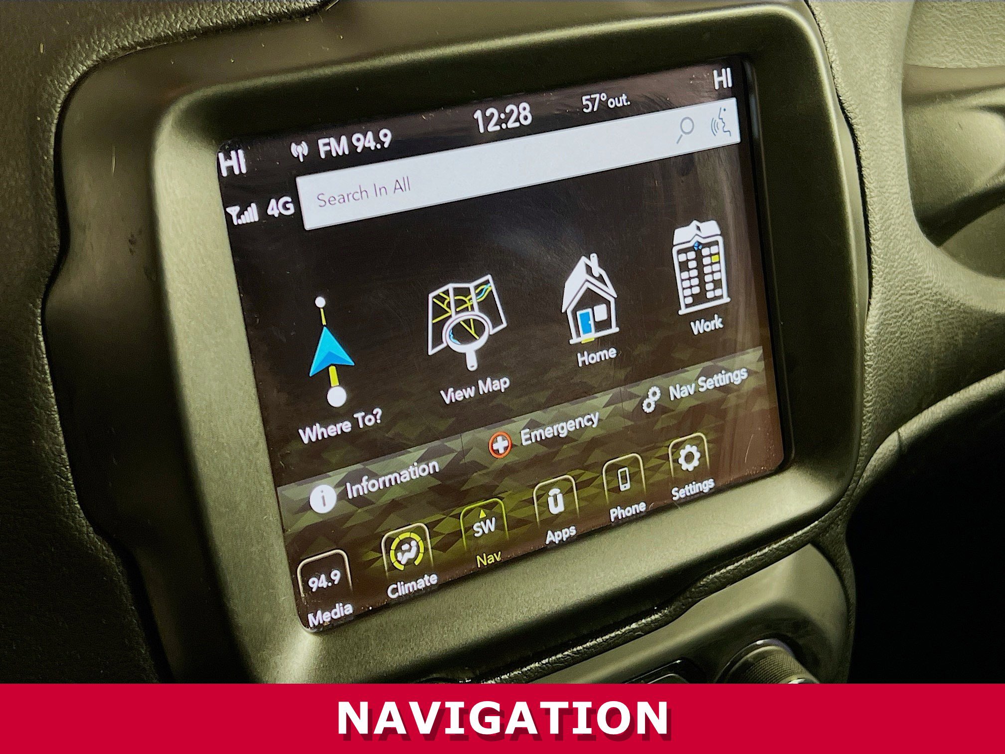 Used 2022 Jeep Renegade Latitude AWD/4WD image 8