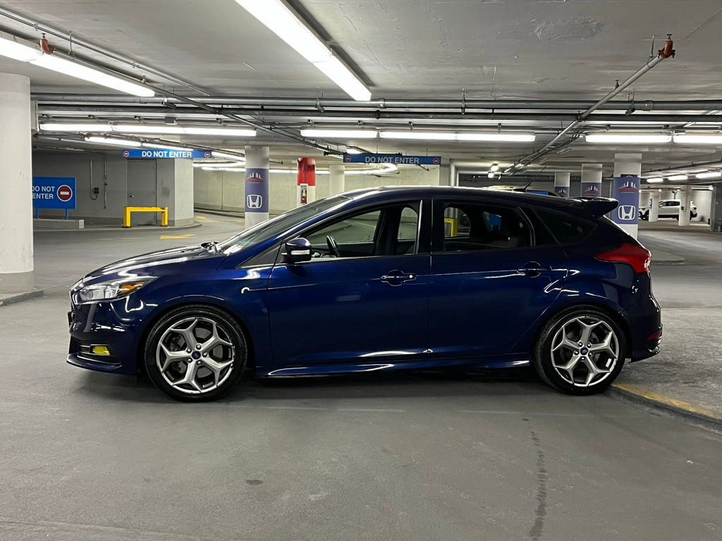 Used 2016 Ford Focus ST image 32