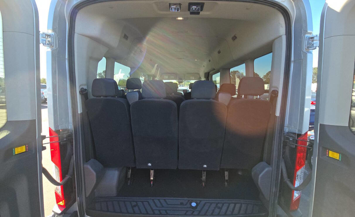 Used 2022 Ford Transit 350 XLT image 7