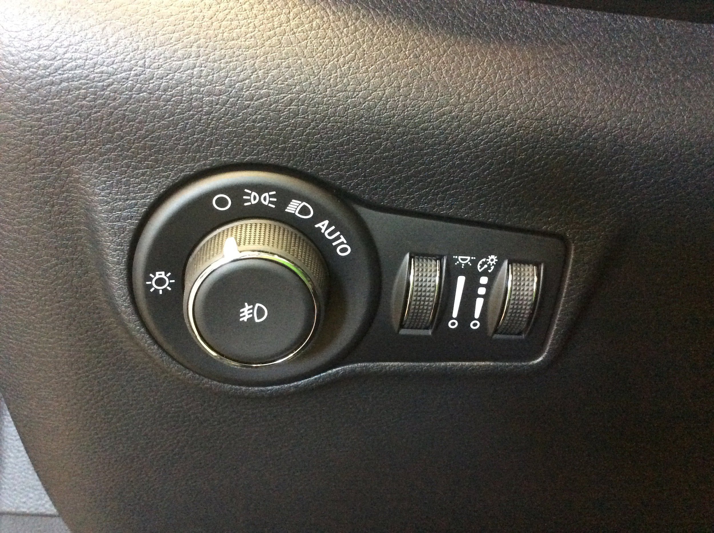 New 2026 Jeep Compass Latitude AWD/4WD image 16