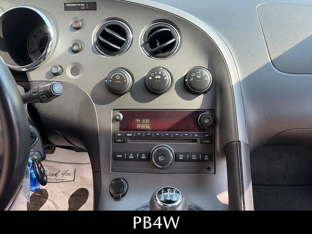 Used 2007 Pontiac Solstice Convertible w/ Premium Package RWD image 29
