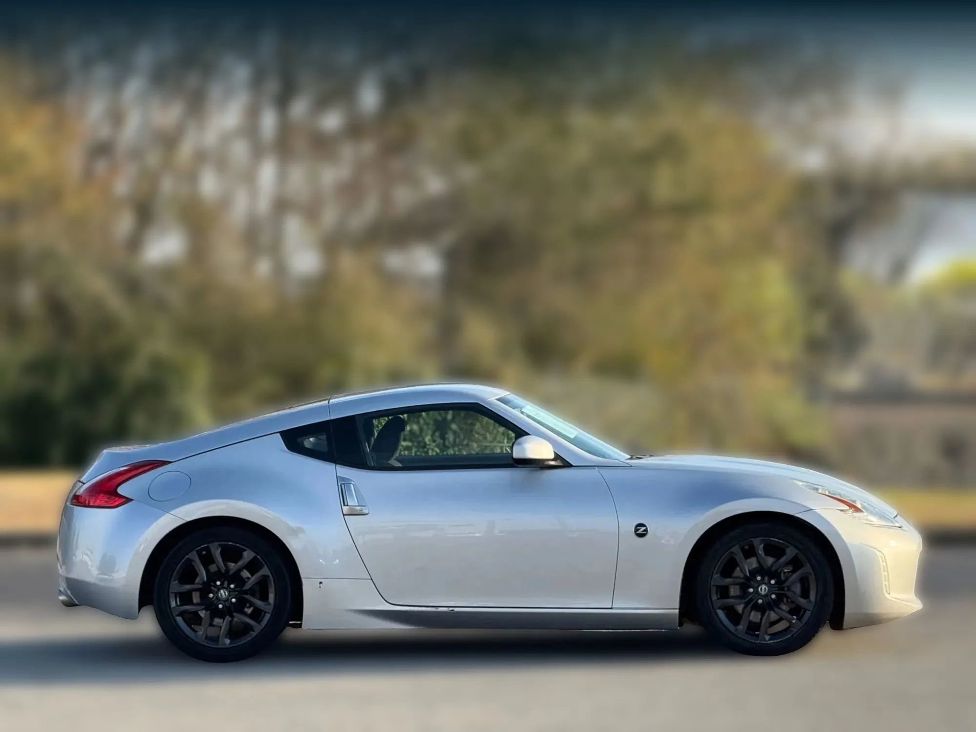 Used 2016 Nissan 370Z Coupe image 6