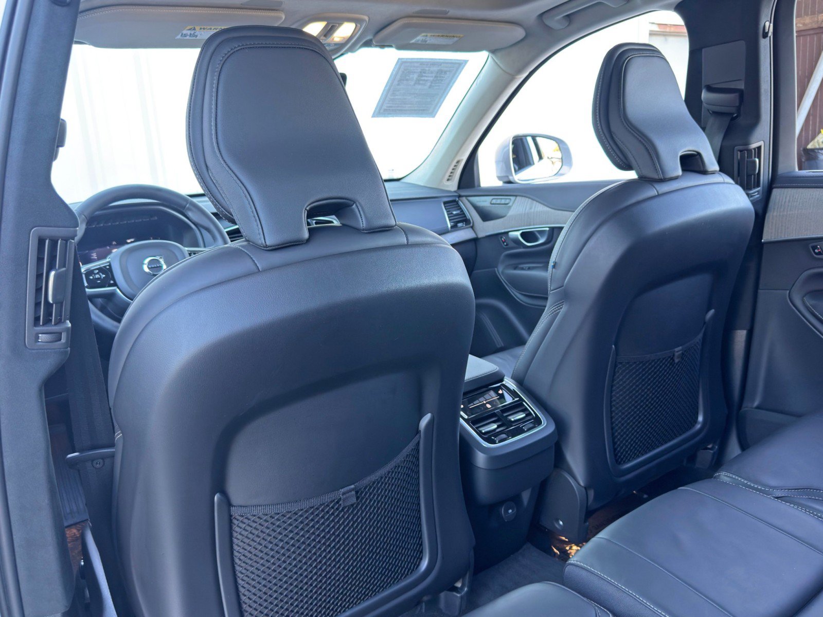 Used 2024 Volvo XC90 B6 Ultimate w/ Lounge Package AWD/4WD image 33