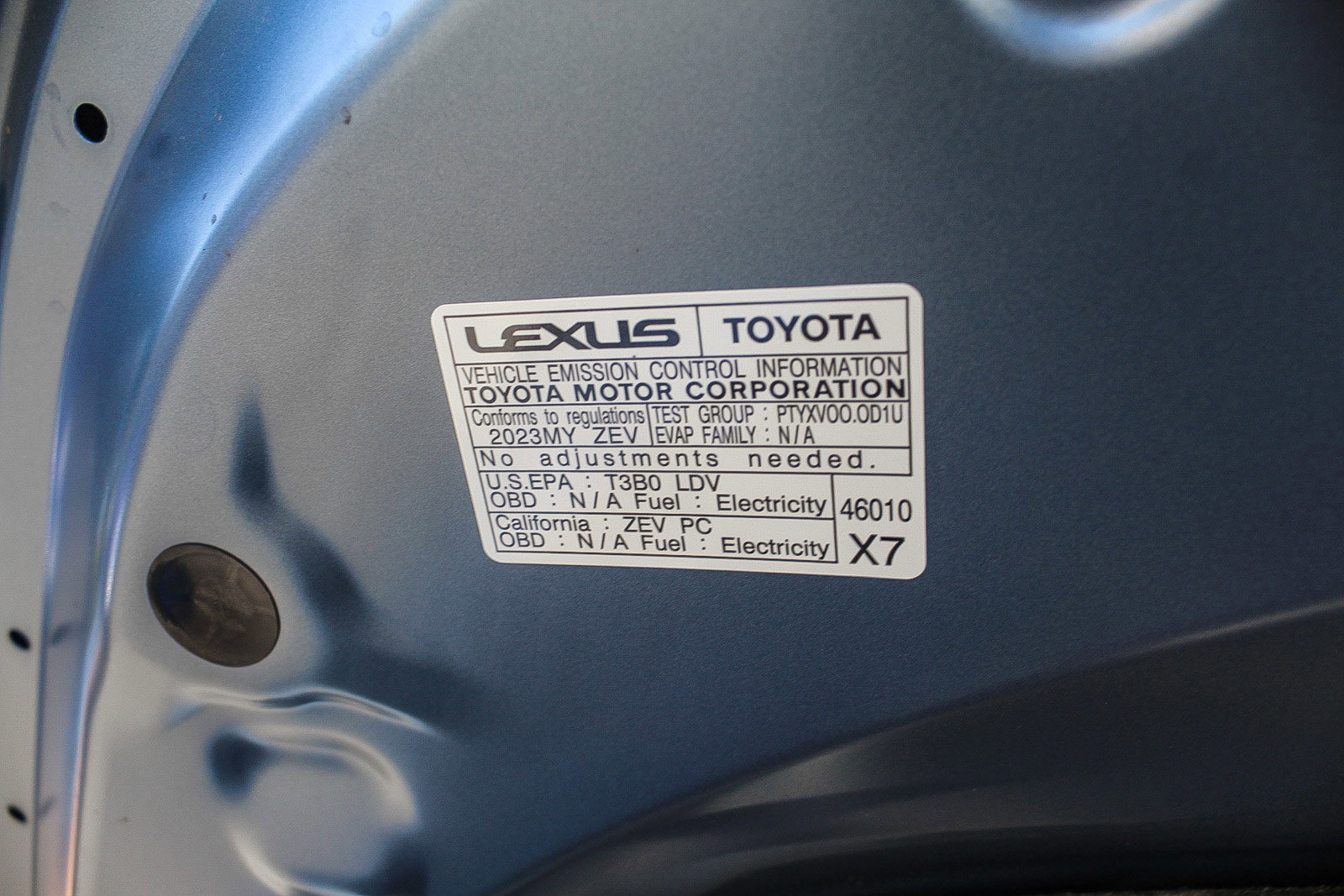 Used 2023 Lexus RZ 450e Premium image 27