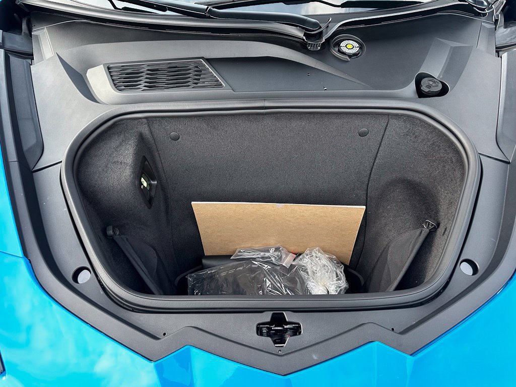 Used 2021 Chevrolet Corvette Stingray Premium Cpe w/ Battery Protection Package RWD image 21