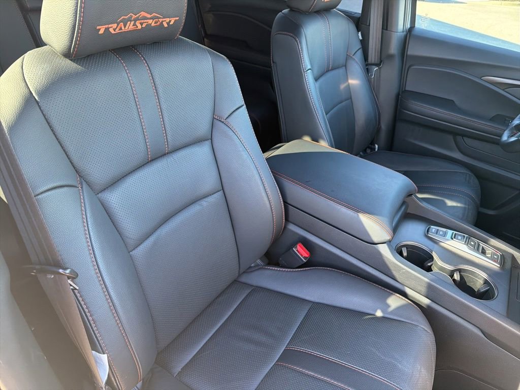 Used 2025 Honda Passport TrailSport image 13