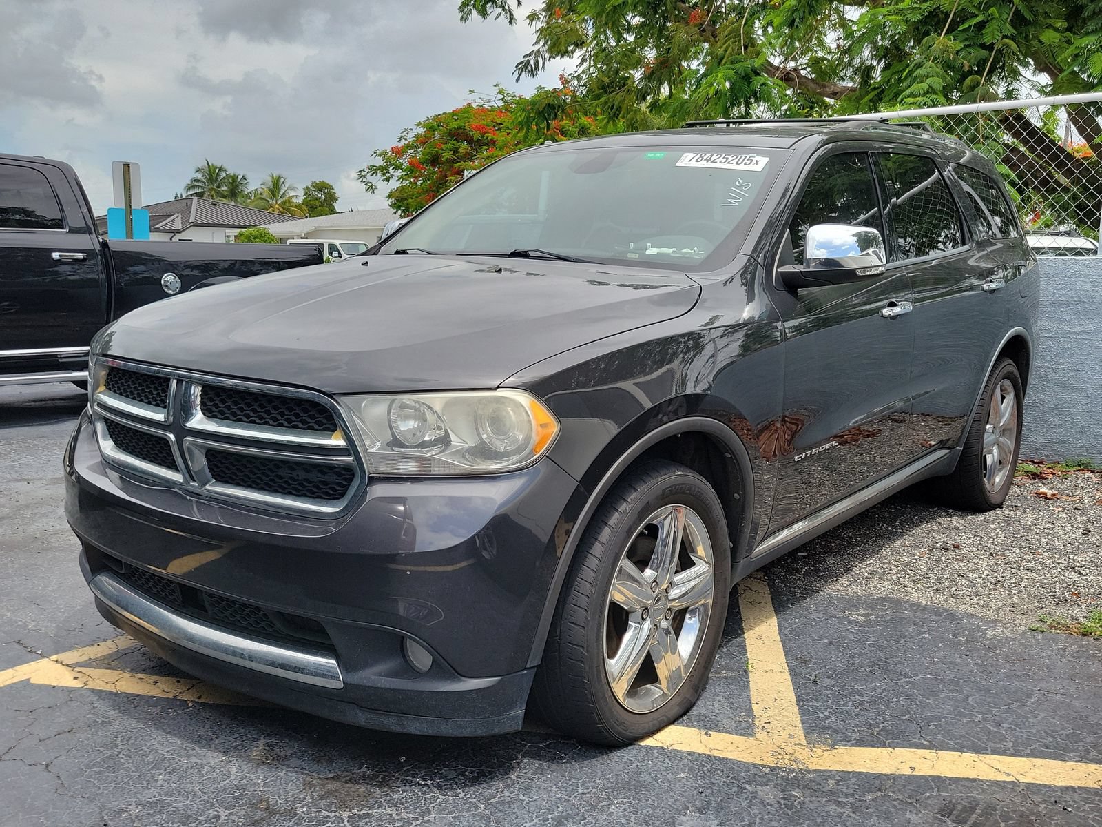 Used 2011 Dodge Durango Citadel RWD image 21