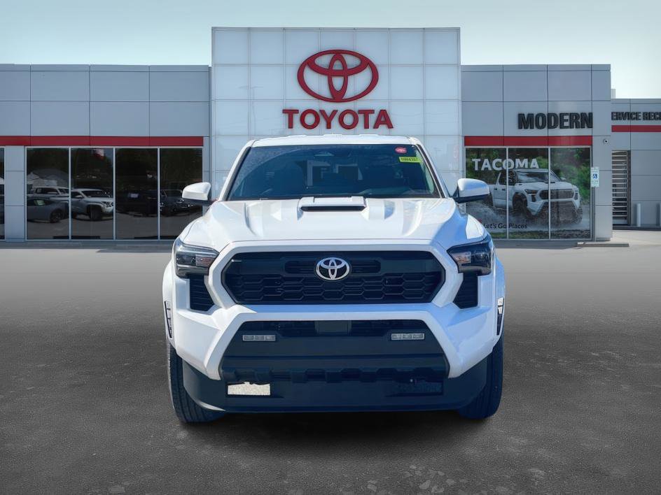 New 2025 Toyota Tacoma TRD Sport image 2