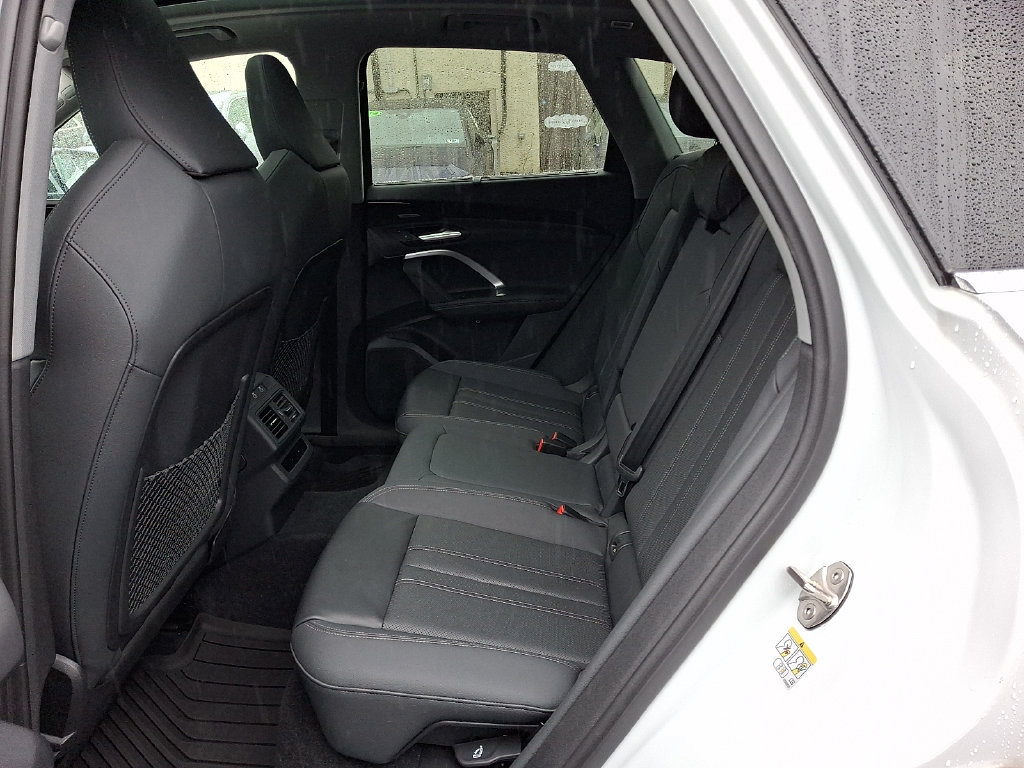 Certified 2025 Audi Q5 Premium w/ Premium Plus AWD/4WD image 10