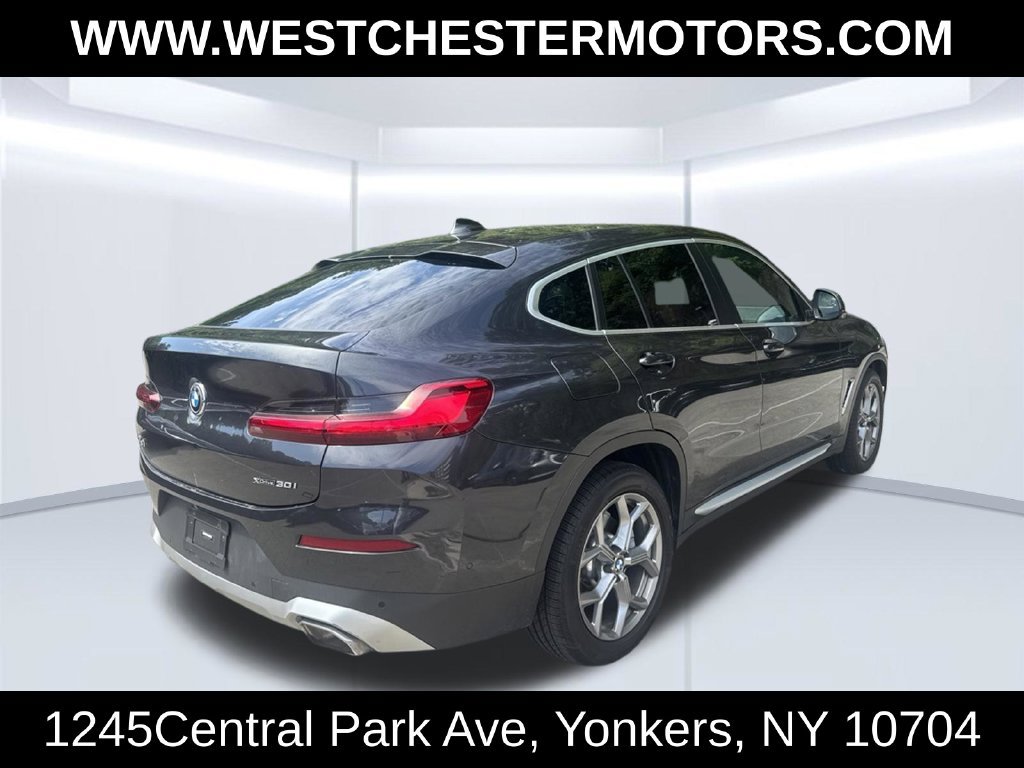 Used 2023 BMW X4 xDrive30i w/ Parking Assistance Package AWD/4WD image 4
