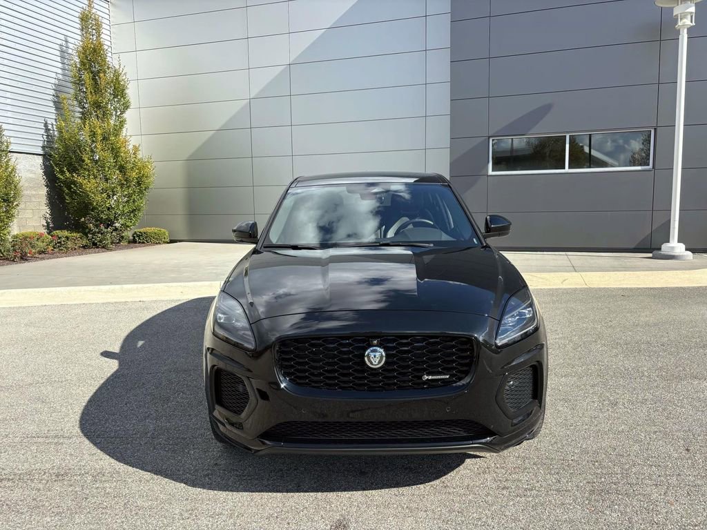 Used 2024 Jaguar E-PACE R-Dynamic SE image 2
