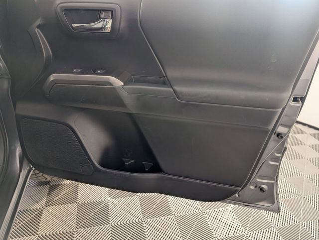 Used 2021 Toyota Tacoma TRD Off-Road w/ Technology Package image 32