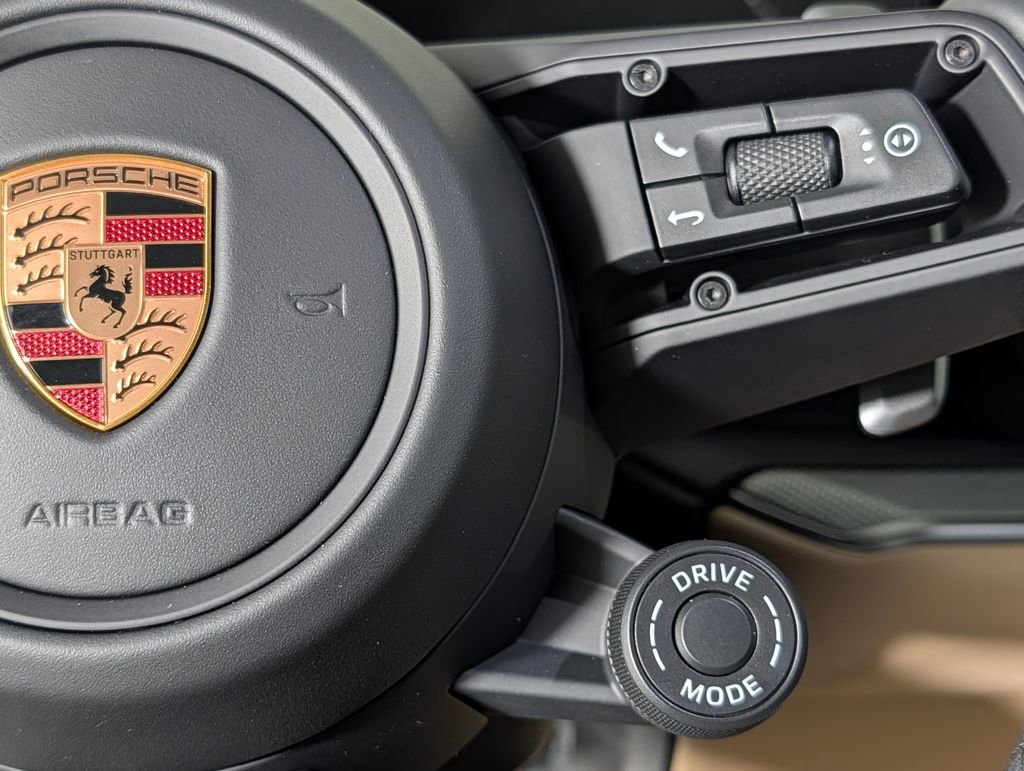 New 2026 Porsche Cayenne Coupe image 39