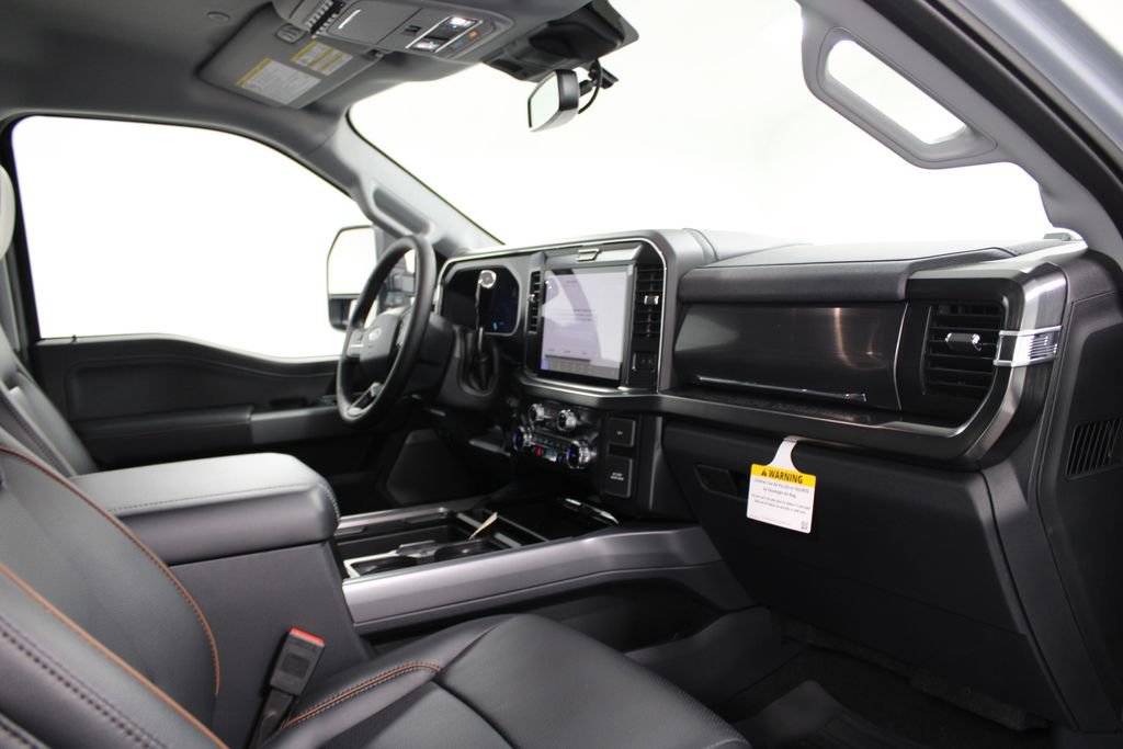 New 2026 Ford F250 Lariat w/ Black Appearance Package image 30