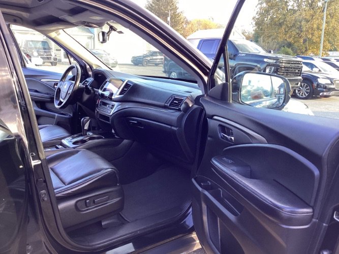 Used 2019 Honda Ridgeline RTL-T image 8