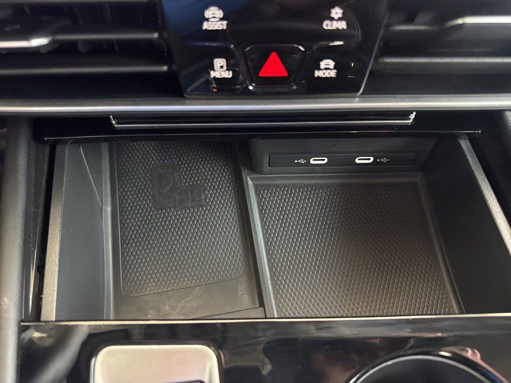 Used 2024 Volkswagen Atlas SEL image 30