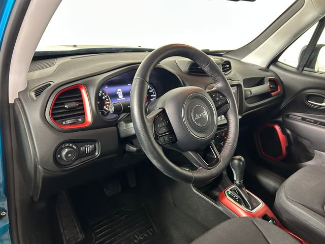 Used 2022 Jeep Renegade Trailhawk image 14