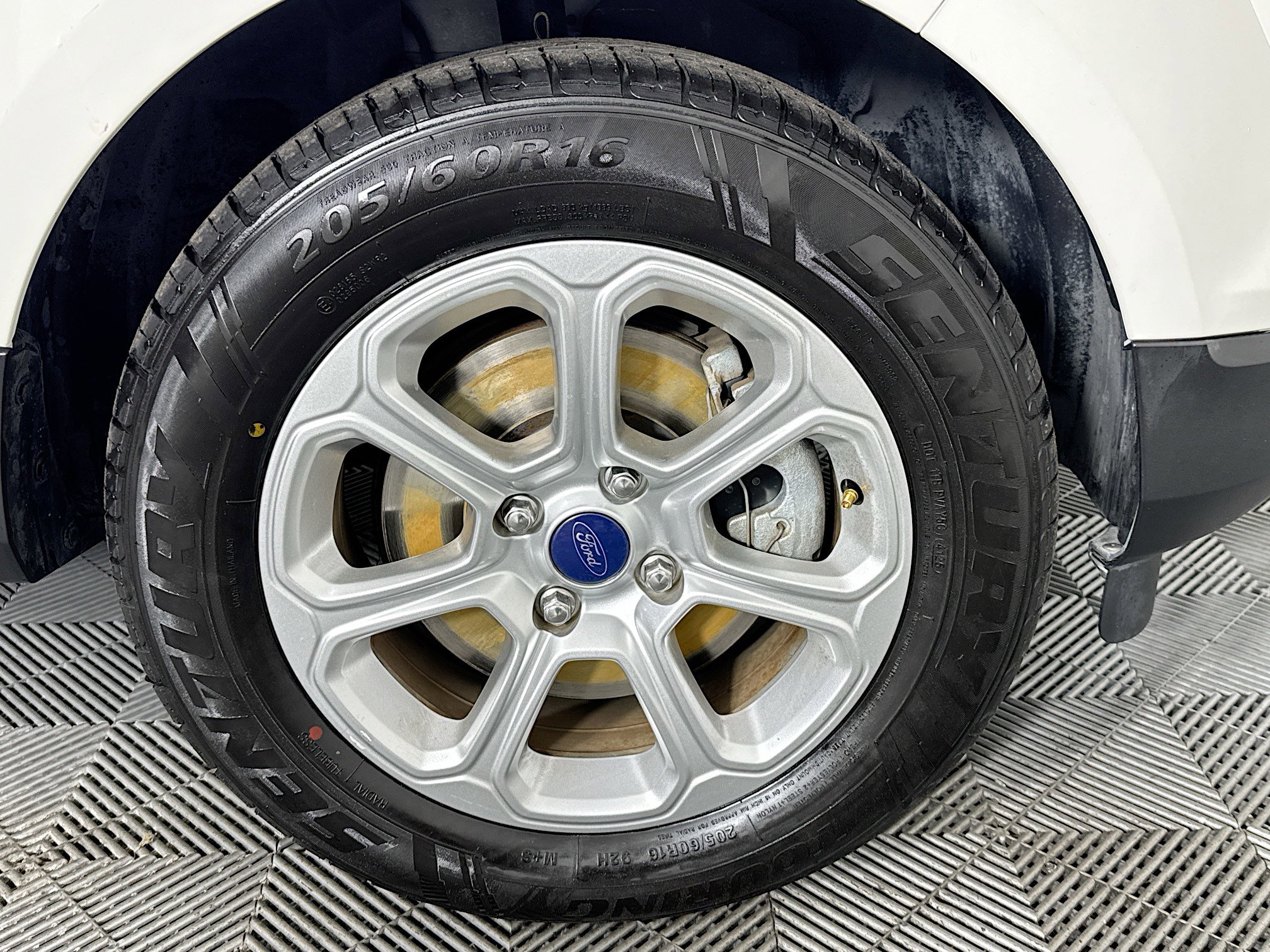 Used 2018 Ford EcoSport SE w/ SE Convenience Package image 31