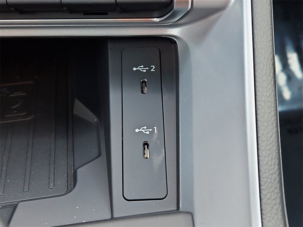 New 2025 Audi Q3 2.0T Premium image 11