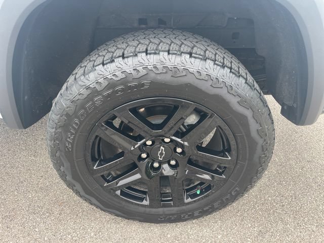 Used 2024 Chevrolet Colorado Trail Boss w/ Technology Package AWD/4WD image 25