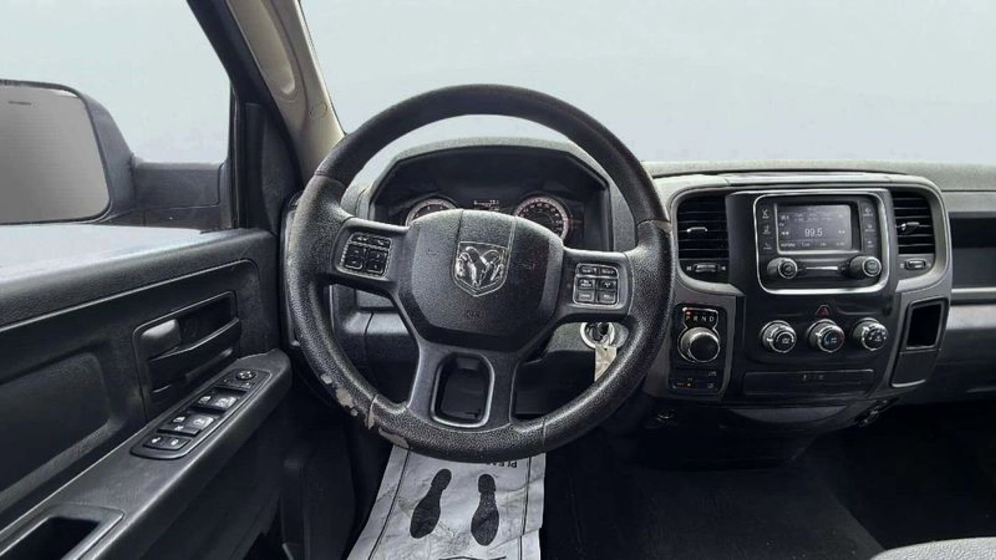 Used 2017 RAM 1500 Express image 11