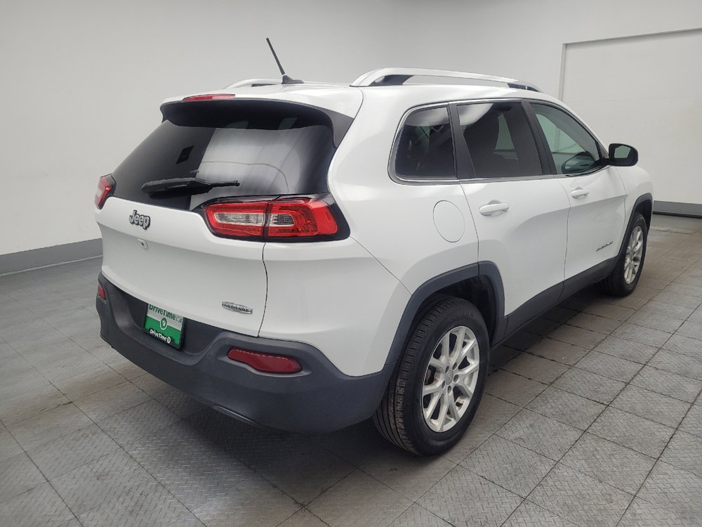 Used 2017 Jeep Cherokee Latitude FWD image 9