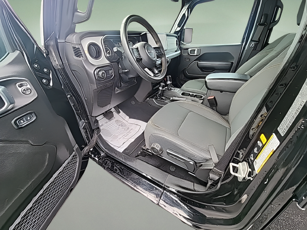 Used 2024 Jeep Wrangler Unlimited Sport AWD/4WD image 24