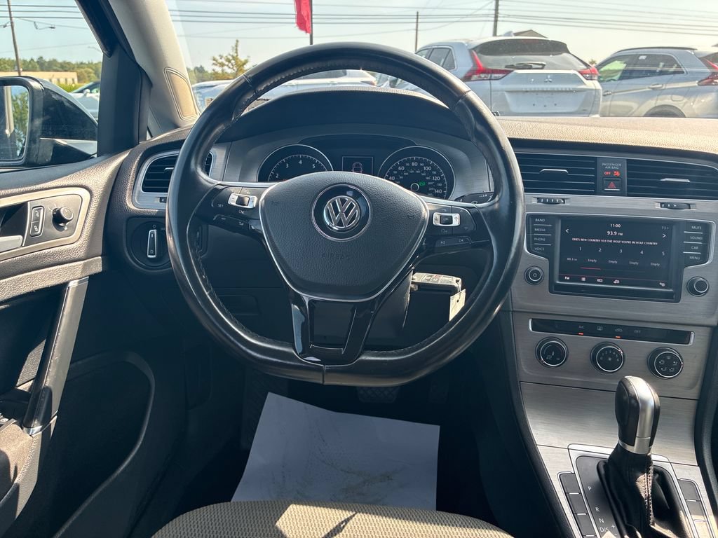 Used 2016 Volkswagen Golf S FWD image 19