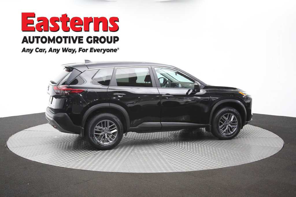 Used 2023 Nissan Rogue S AWD/4WD image 45