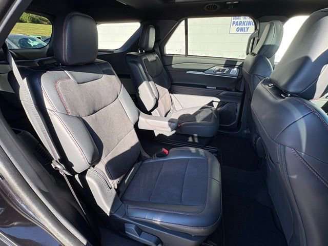New 2025 Ford Explorer ST image 33