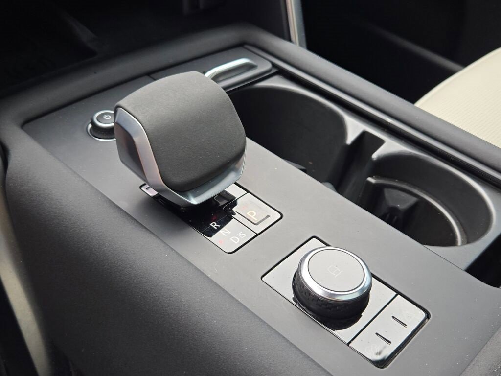 Used 2023 Land Rover Discovery HSE R-Dynamic image 28