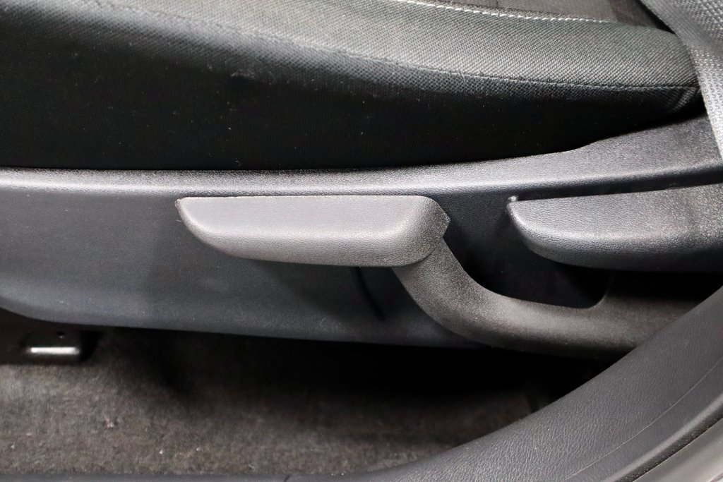 Certified 2024 Nissan Kicks SV image 26