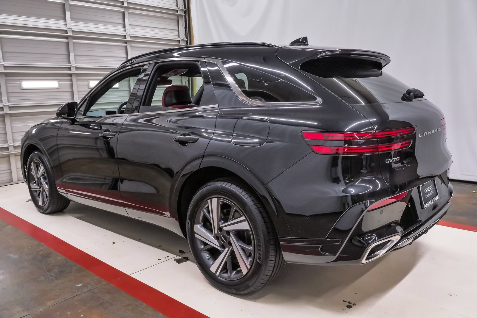 Certified 2026 Genesis GV70 3.5T Sport Advanced AWD/4WD image 8
