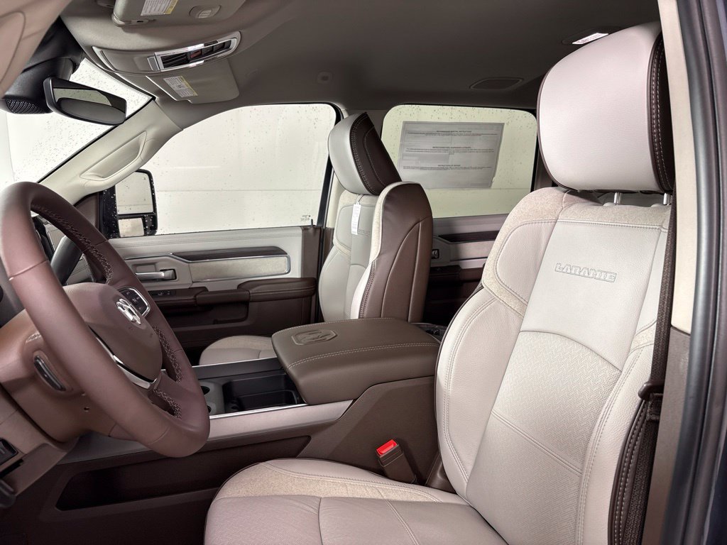 New 2027 RAM 3500 Laramie AWD/4WD image 30