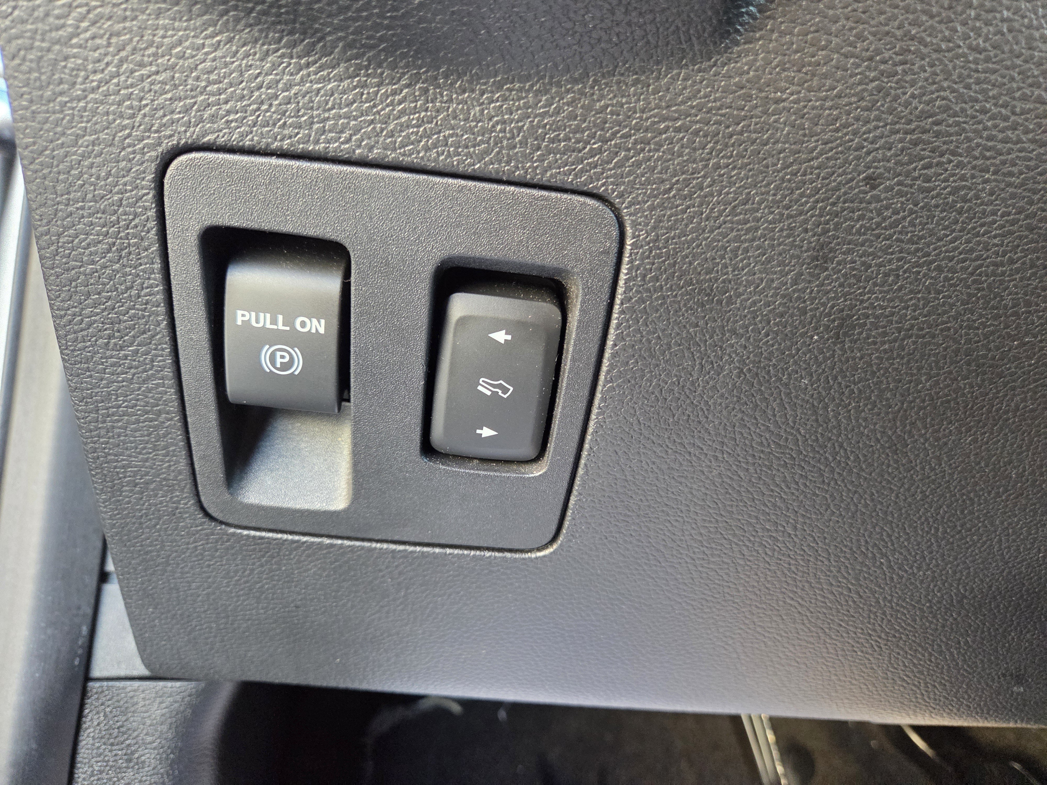 Used 2020 Ford F150 Lariat w/ Equipment Group 502A Luxury AWD/4WD image 25