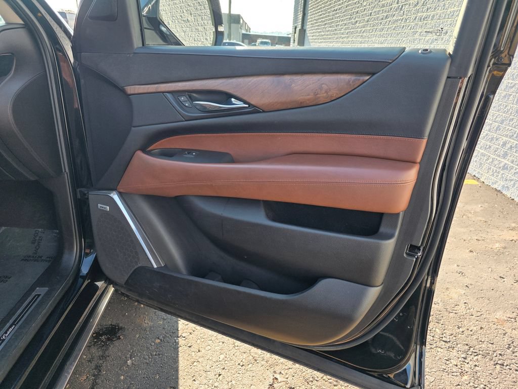 Used 2015 Cadillac Escalade ESV Premium AWD/4WD image 22