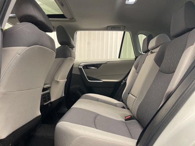 Used 2022 Toyota RAV4 XLE w/ Convenience Package AWD/4WD image 15