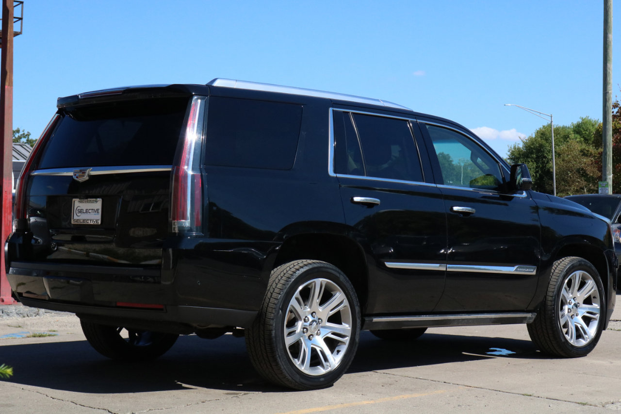 Used 2017 Cadillac Escalade Premium Luxury image 9