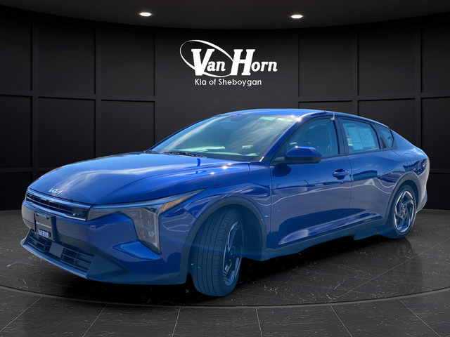 Certified 2025 Kia K4 GT-Line Turbo FWD image 3